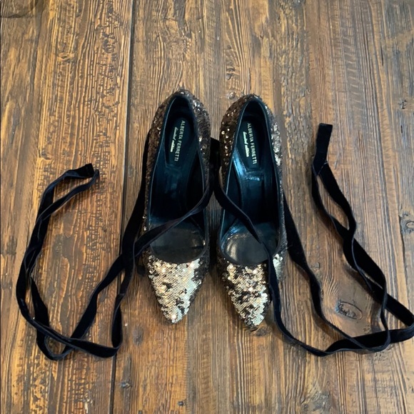 NWOT Alberta Ferretti Limited Edition Sequin Pumps - Picture 4 of 14